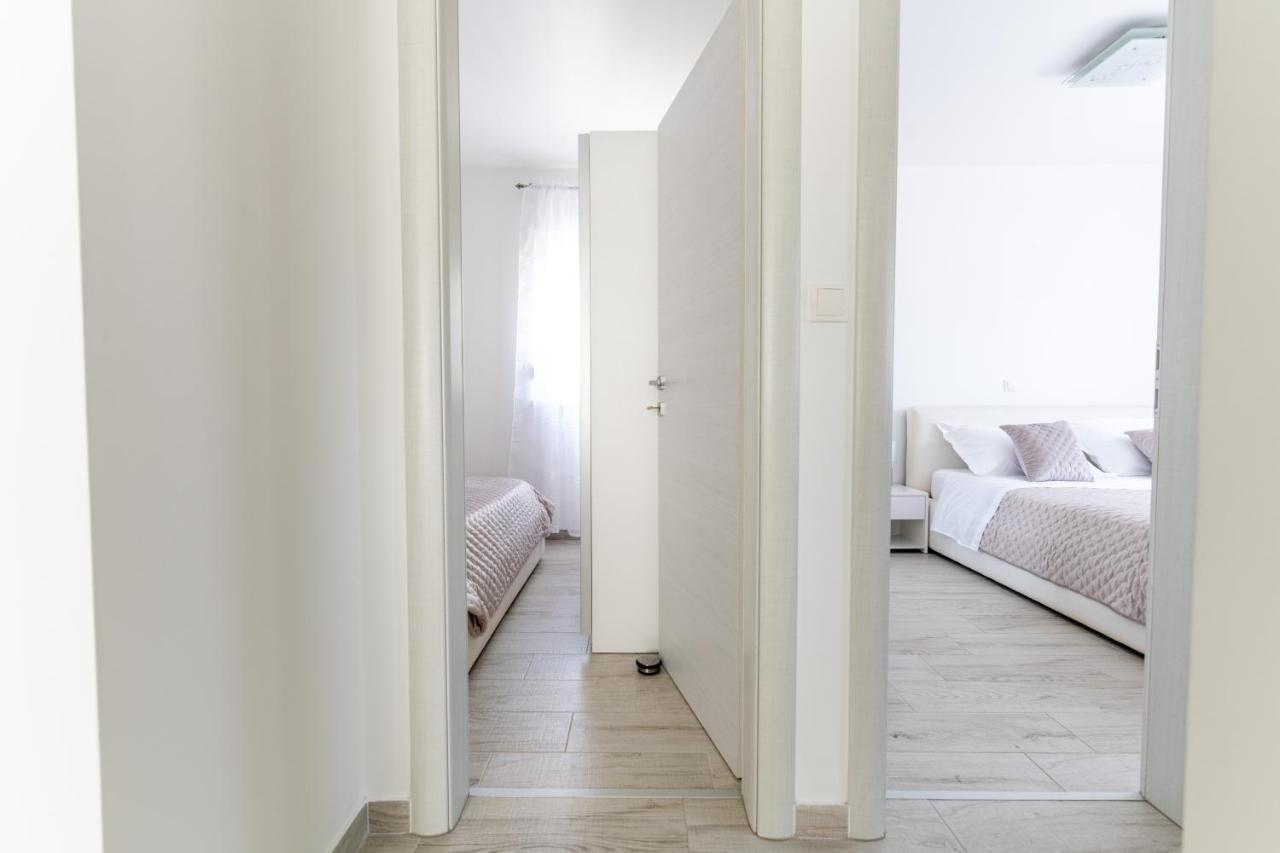 Silver Luxury Apartment Traù Esterno foto